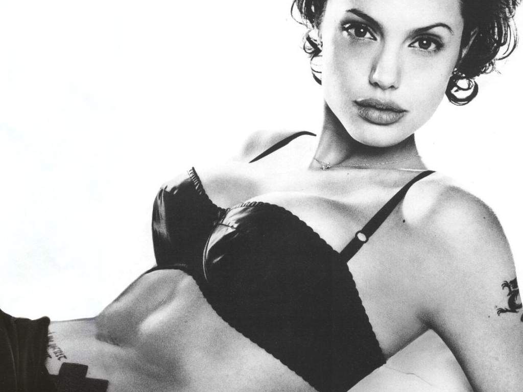 angelina jolie